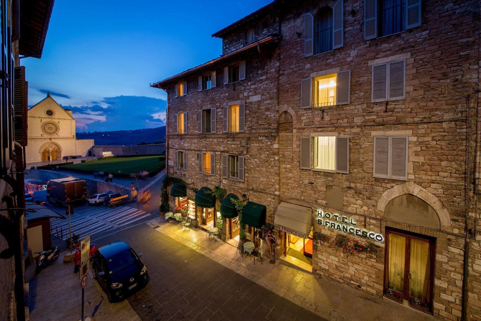 Hotel San Francesco Assisi Exteriör bild